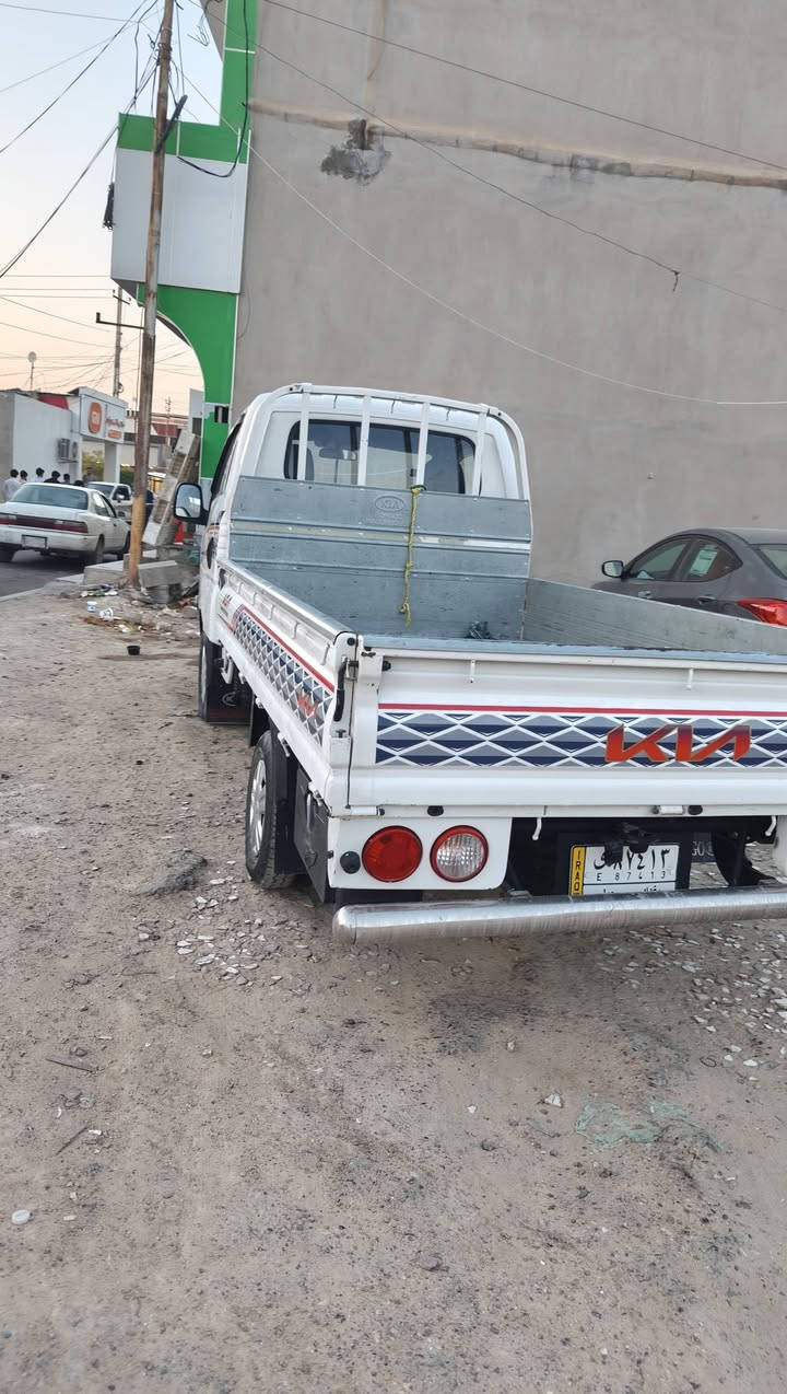 سلام عليكم
للبيع كيا  حمل
موديل   22
رقم بغداد تحويل ثاني يوم
محرك كير كفاله 
ماشيه 120
تخم تاير جديد 
السعر،     139 بي مجال 
العنوان الانبار عامريه 
***********
***********
