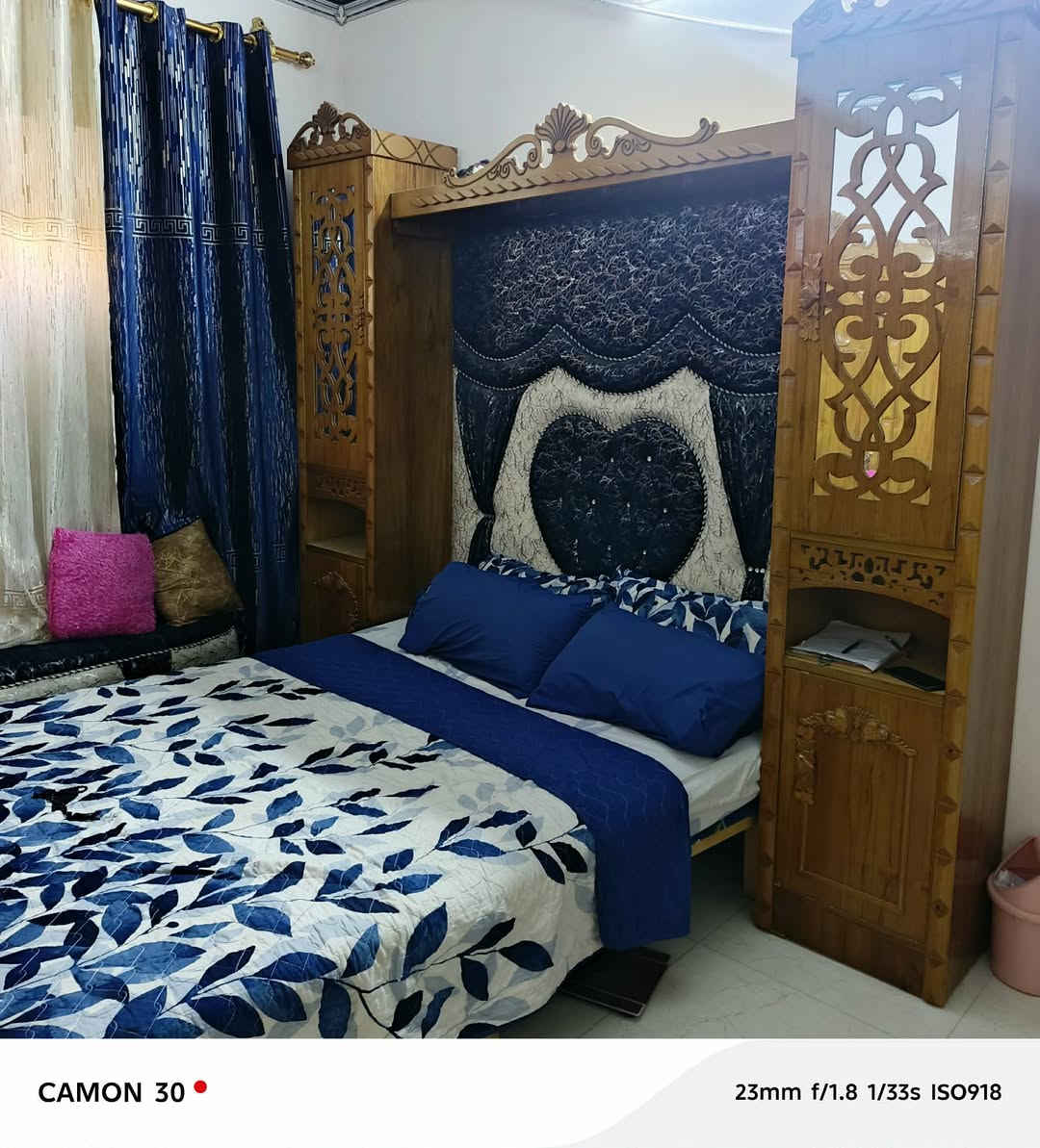 السلام عليكم ورحمة الله وبركاتة غرفة نوم نضيفة جدا عنوان موصل حي العربي السعر 750 الف التواصل ***********

نص مكتوب في الصور:
- CAMON 30 23mm f/1.8 1/50s ISO952
- CAMON 30 23mm f/1.8 1/33s ISO1101
- CAMON 30 23mm f/1.8 1/33s ISO918
- CAMON 30  23mm f/1.8 1/50s ISO809
- CAMON 30 • 23mm f/1.8 1/33s ISO854