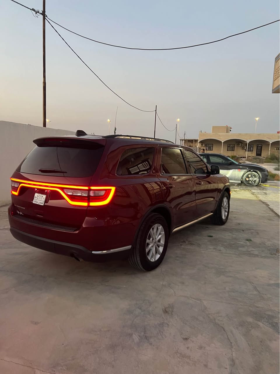 السلام عليكم دوج دورنكو 2024 بصره شهداء 
مواصفات SXT فول مواصفات رادار امامي رادار جانبي فتحه صقف حساسات شاشه أندرويد تدفئه بل كشنات وا في الستيرن اللون كرزي الحادث جاملغ وبنيد بدون اي دواخل طلع باب صبغ من امريكه كلير سياره بيها هواي مواصفات ما مذكوره المكينه مبدله بساتم 14 بانزين عادي سياره صارلها 20 يوم من داخله سعر 235 رقم تلفون *********** البصرة, العراق
