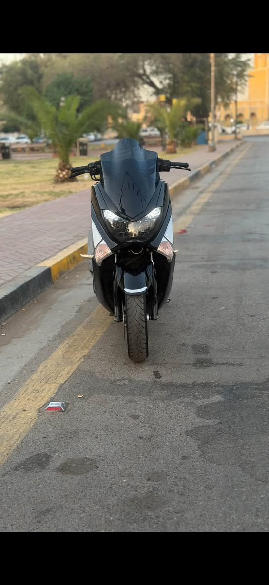 NMAX2018 125cc
للبيع الدراجه رمبه مكفوله من كلشي فقط دراجه تخبل مكاني بالاعظميه النقص الوحيد البيها المرايا الاماميه شايلها سعرها 
سعرها مليونين و 600 
رقمها ***********

