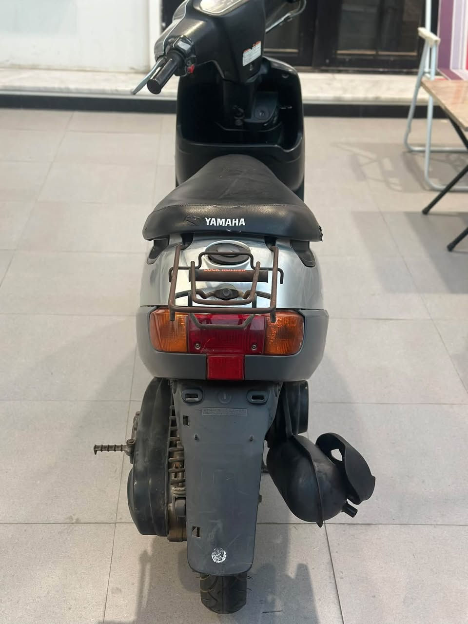 سلام عليكم / دراجة للبيع 

الماركة/النوع: Yamaha Aprio2003
• اللون: فضي
• الحالة: مستعملة ونظيفة 
• المميزات: اقتصادية جداً 
• السعر: [400الف دينار وبيها مجال ]
• المكان : [كربلاء حي الغدير قرب طوارئ العلوية ]
• رقم التواصل: ‭ ‭[***********‬]
• الملاحظات: [فقط كيج السرعة لا يعمل]
او على هذا الرقم ***********
