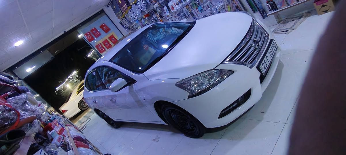 نيسان سينترا 2015خليجي  119هه زار رؤشتوه گيرو مه كينه ي به شه رت  به س ژير دؤسه يه كي بؤياخه  ده عاميشي بؤياخي نيه تايه و ويل كراوه به 16 سه نه وي 2مانگيكي ماوه ته حويل و غه رامه به شه رت موشته ريت ته له فون كه له خزمه تام 
شوين هه له بجه ي تازه 
***********
*********** السليمانية, العراق

