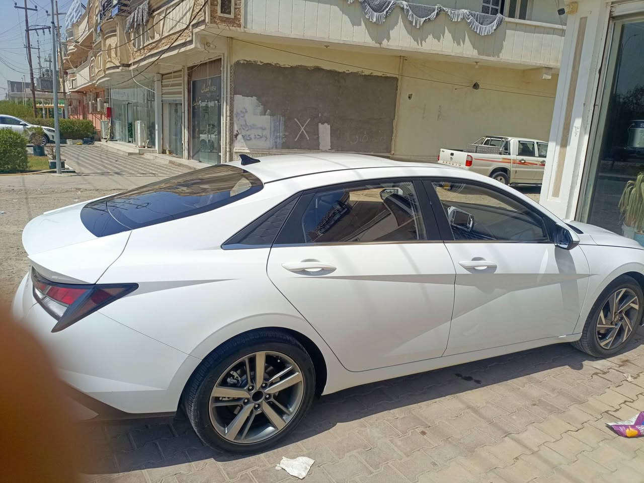 سلام عليكم 
للبيع الانترا تجميع صيني
موديل 2024
سيارة كفالة 
المواصفات فوووول      .      محرك 1500 دبل نوزل دوش
شاشه ديجتال 
بصمه                           
كشنات جلد 
هند بريك بصمه         رقم اربيل.شرط تحويل
اوتو هولد                  
فتحه سقف                 السعر..١٤٥ وبيه مجال                      
حساس لايت 
حساس خلفي بلادي 
حساس أمامي بلادي 
تبريد قطعتين
كاميرا خلفيه بلادي  
شاشه  كبيره اصلي ابل كار بلي 
نضام ترحيب مري شفط
نضام مود درايف إيكو وسبورت و عادي
تحكم ستيرن فول 
تخم تايرات جديد
تخم وياله جدد 
لد امامي نهاري
مانع انزلاق
مانع انحدار 
لايت عدسات زنون 
ايرباكات
العنوان/رمادي 
للاستفسار/*********** اتصال
