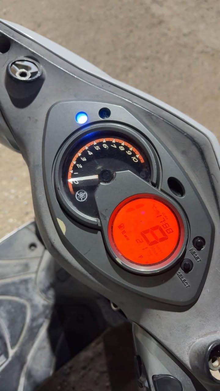 سلام عليكم سكنس فحل كوري رياضي 1كلجات رياضي 2كور رياضي  MOTO  صدر  رياضي دبلات خلفية رياضي صالنصة رياضي يدات رياضي دراجة خير من الله شلعة ومعدل وغراضه كله اصليات سعر900وبيه  مجال حك جية رقم ***********مكاني ثعالبة
