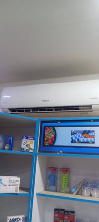 سبلت للبيع ما داخل تصليح نظيف جدا بيه عطل بسيط لو نقص غاز لو كابستر بع...