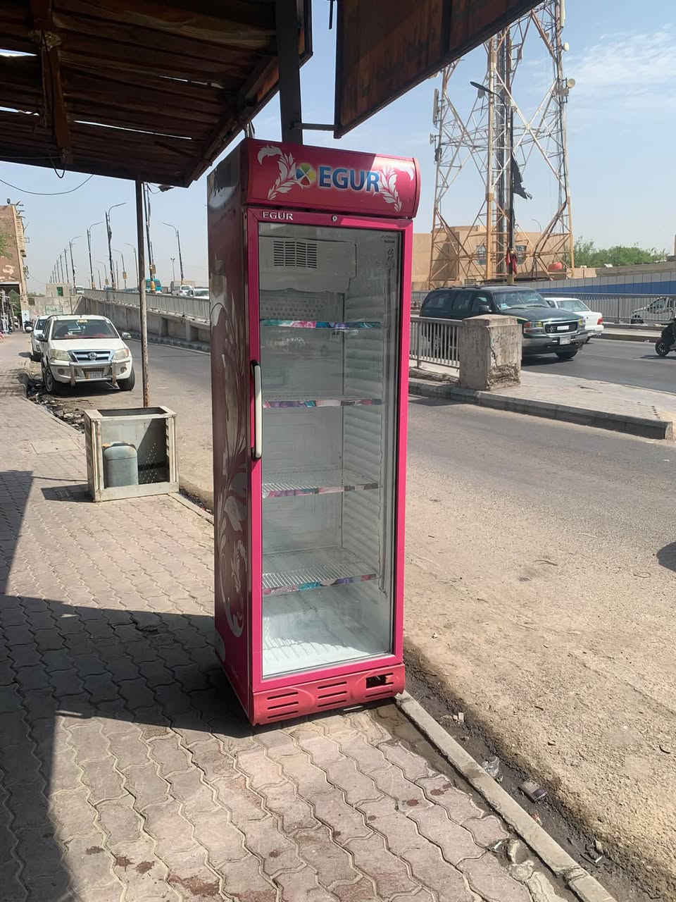 عارضات للبيع ***********
