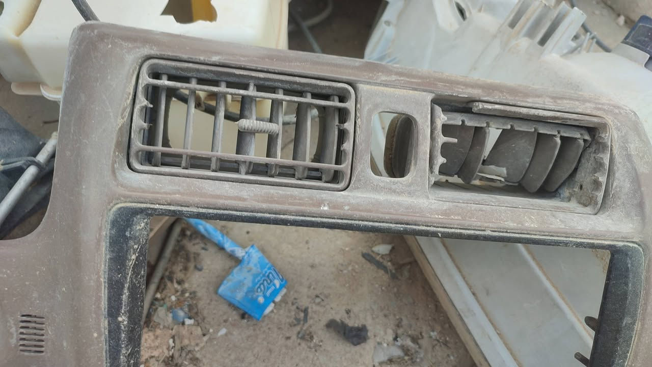 غرض افلون موديل 96رقم تفصيخ العنوان النجف شارع المعمل ***********
