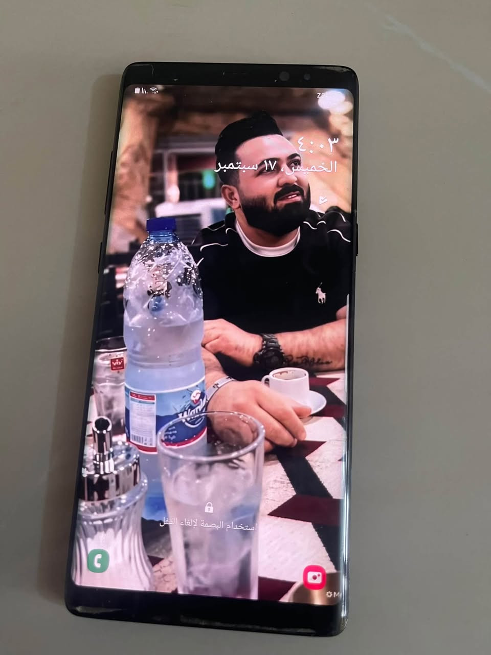 نوت ٨البيع التلفون كله شغال بس ضهر مفطور البيع ١٥٠بي مجال شاشه منحنيه هاذه رقمي *********** الرمادي
