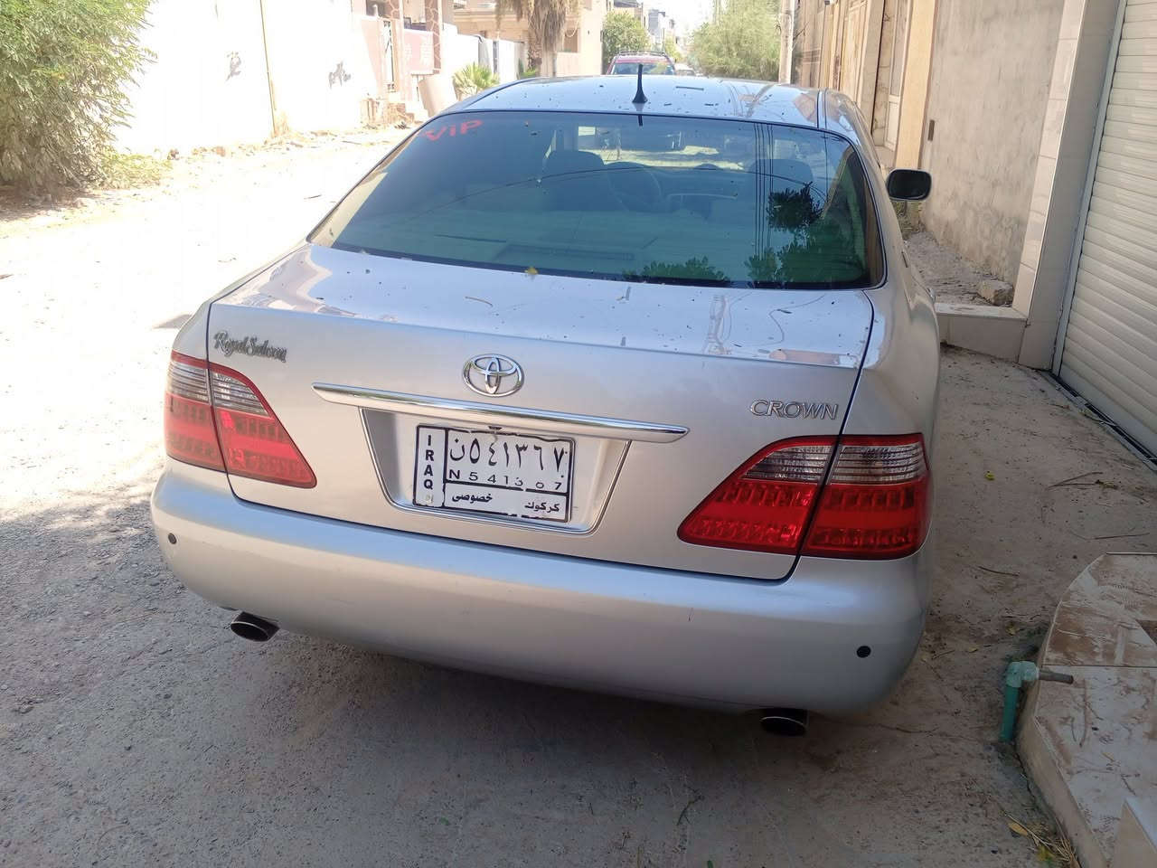 شاینە ڕۆیاڵ 2007ی مانگی 12 واتا 2008 ،کۆد دار ،60 هەزار km حەقیقی ڕۆشتووە،تەبرید بەسراو،برێک بەسراو ،لایت ناوچەی کوێر ،بەسمه ڕەساسی ،ناو زەردی ساج مەلیکی ،مەکینە 180 ی بچوکی گێڕ گەورەی کەم بەنزین خۆر و کەم مەسروفی ئاڵتوونی ،بەشەرتی ئەوەی قرچ و دەعم و لێدراوی نەبێ ،بەشەرتی 100 فیتەر ،بێ دوکەڵە،بەشەرتی ئەوەی سەقف حیزامی  بۆیاخی نەبێ ،ئەشیای کاملی ناو سندوقی تیایە،چرکەی تیانیە،کامل مەسروف کراوە ،برێک بەسراوە،شاشەو کامێرا و حاسە و کارەبایی مەزبوتە،سێ دوگمە و پەردە،تاقانەی هەموو کەلارە،نرخی 50 گەڵاو مەعامەلە ،چرکەی تیانیە چرکە و 100 دۆلار ببڕە ***********
