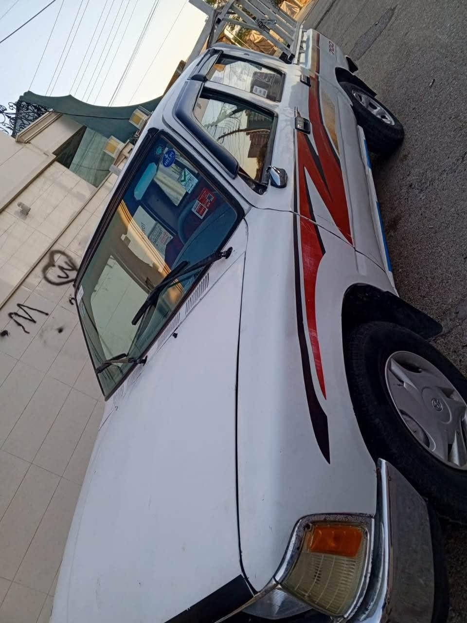 سياره بيكاب تويتا موديل2001 گيرو مكيني به شه ر ت بي كيشه سياره كه ئارمه ته نانت پاكاني هه يه هه زه 2025كراوه 

ژماري موبايل *********** واتس اب له سه ره أربيل, العراق
