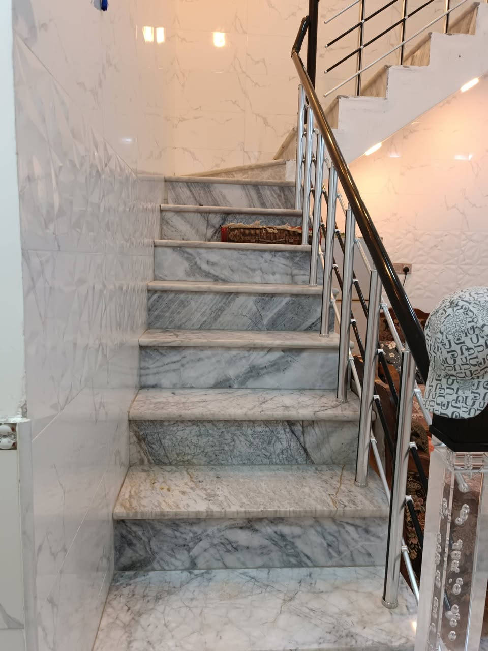 بيت ٣ طوابق • ١١٥م • أكثر من ٣ غرف
