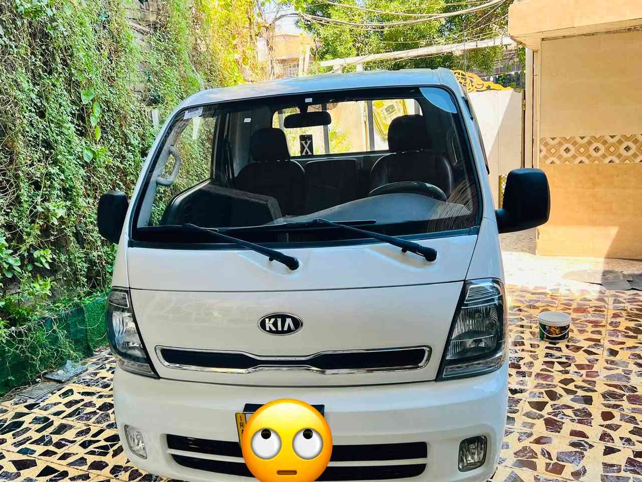 السلام عليكم سياره كيا فحل للبيع موديل ٢١كهربايات كله شغاله تبريد ثلج راقم سياره بغداد صدر جديد تخم تاير جديد مكان سياره بغداد ***********السعر١٦٠وبيه مجال بسيط
