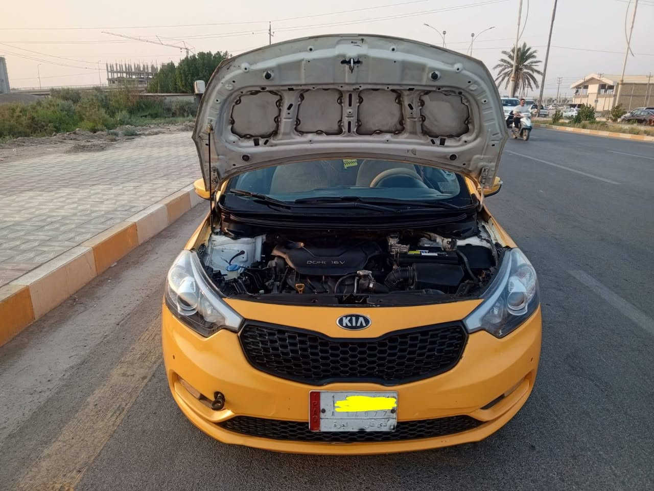 بسبب الوعود الكاذبه تم اعاده النشر سيراتو خليجي 14بيها دحجه جاملغ خلفي ومصلحينه نفسه وبيها لكاطات معمرة يعني مابيها ضربه قوية لا تكم ولابرانكيت ولالغود كلها مكفوله السيارة مصبوغه يعني ماكفلك الكشر مكينة 1600مامفتوحه كير تبريد قطعتين ثلج حداديه جديدة وتخم تايرات جديد رقم ذي قار مداور ثاني يوم السعر 77وبيها مجال للاتصال ***********
