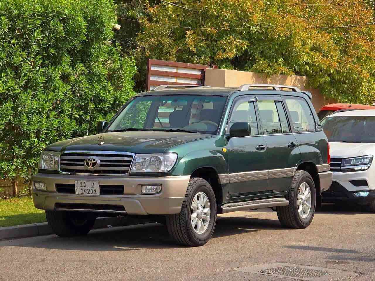 للبيع لاندكروز  2007 GXR اصل
مجدد بالكامل (كلشي بيها جديد)

رقم بغداد 

سلايد
محرك v6 العدل
 كير اوتماتيك
جام اوتو
لوكير
دبل تانكي 
7 راكب 
تبريد ٣ قطع مركزي 

بسمي شخصيا تحويل مباشر

السياره خليجي مكفولة من الضربة 

السعر 168

مكان السياره بغداد حي الاطباء بلجهاد قرب خدمي شارع المطار للتواصل 
***********
