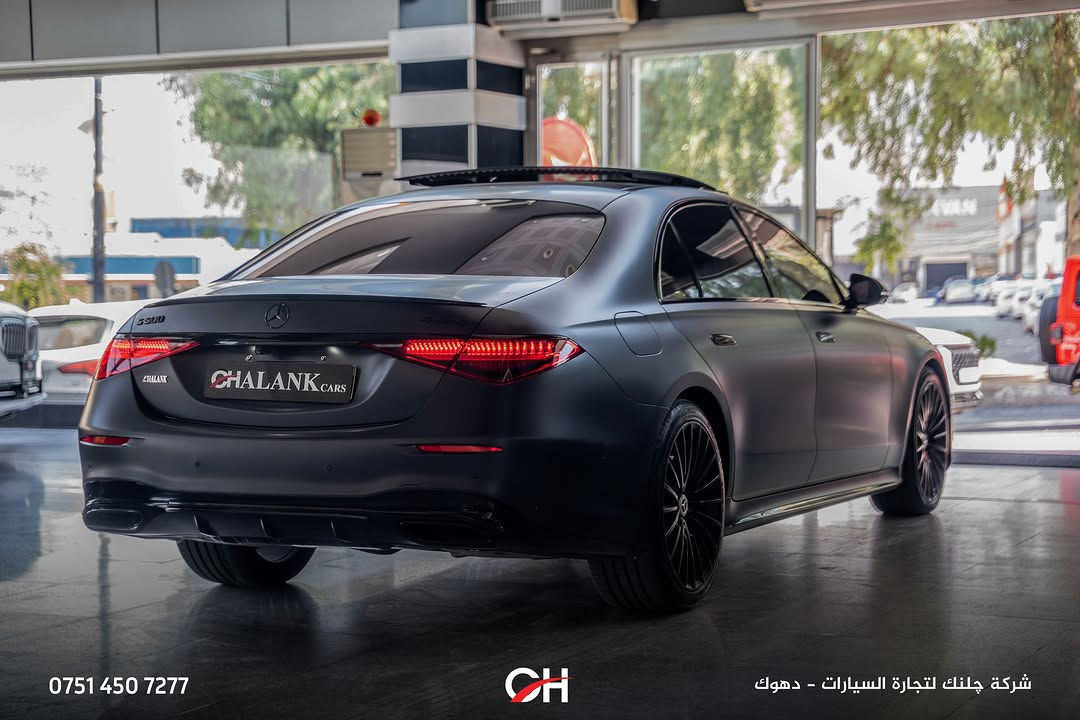 Mercedes-Benz S500 4MATIC
السنة: 2023 الممشى: 60,000 ميل الحالة: USA Clean الموقع: دهوك
المحرك ونظام الدفع:
محرك 6 سلندر خطي 3.0 لتر Turbo
نظام Mild Hybrid EQ Boost
القوة: 429 حصان
العزم: 520 نيوتن متر
ناقل حركة أوتوماتيك 9 سرعات 9G-TRONIC
نظام دفع 4MATIC
تسارع 0–100 كم/س: حوالي 4.9 ثوانٍ
المواصفات:
شاشة وسطية 12.8” OLED
شاشة عدادات رقمية 12.3”
Apple CarPlay + Android Auto
كاميرا خلفية
حساسات أمامية وخلفية
مقاعد جلد فاخرة
مقاعد أمامية كهربائية مع ذاكرة
تدفئة وتبريد المقاعد
فتحة سقف بانوراما
Ambient Lighting
نظام صوت Burmester
Head-Up Display
دخول وتشغيل ذكي
Soft Close للأبواب
مصابيح Digital Light
أنظمة أمان ومساعدة السائق
📞 *********** شركة جلنك وليد صبري – دهوك
#Chalank_cars_duhok

نص مكتوب في الصور:
- *********** CH شركة چلنك لتجارة السيارات - دهوك
- ***********
- CH
- شركة چلنك لتجارة السيارات - دهوك
- *********** شركة چلنك لتجارة السيارات - دهوك