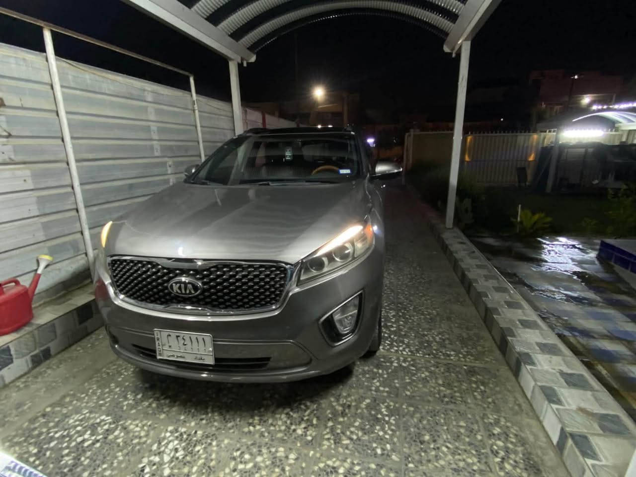 Kia sorento 2016
المواصفات :-🔥
للبيع او مراوس 
١- بصمه تشغيل وابواب وصندوق
٢- لد امامي خلفي اوتوا اشارة مري
٣- حساسات خلفي 
٤-كامرة دواره 
٥- كشنات الاماميه كهرباء تبريد تدفئة 
الخلفي تدفئة 
٦-قطعتين تبريد
٧-بانوراما 
٨- شاشه كبيره 
‏٩- usb , aux , Bluetooth امامي خلفي
١٠- فول تحكم استيرن 
١١- نظام ترحيب عند الاقتراب من السياره 
١٢- صندوق ذكي شفط  ينفتح وينغلق اوتو
١٣- محرك 2000 تيربو 
١٤-  كشنات جلد
١٥. جي بي ايس
١٦. ثلاث انظمة قيادة .sport. eco. normal
١٧.بردات خلفيه بلادي 
١٨.مري شفط
١٩.ستيرن تدفئة
٢٠.مرآة عاكسة 
بيها نواقص و بعض الملاحضات 
رقم بغداد بأسمي 
السعر  ١٦٥ وبيها مجال
مكاني حي الجهاد 
للاتصال ***********
