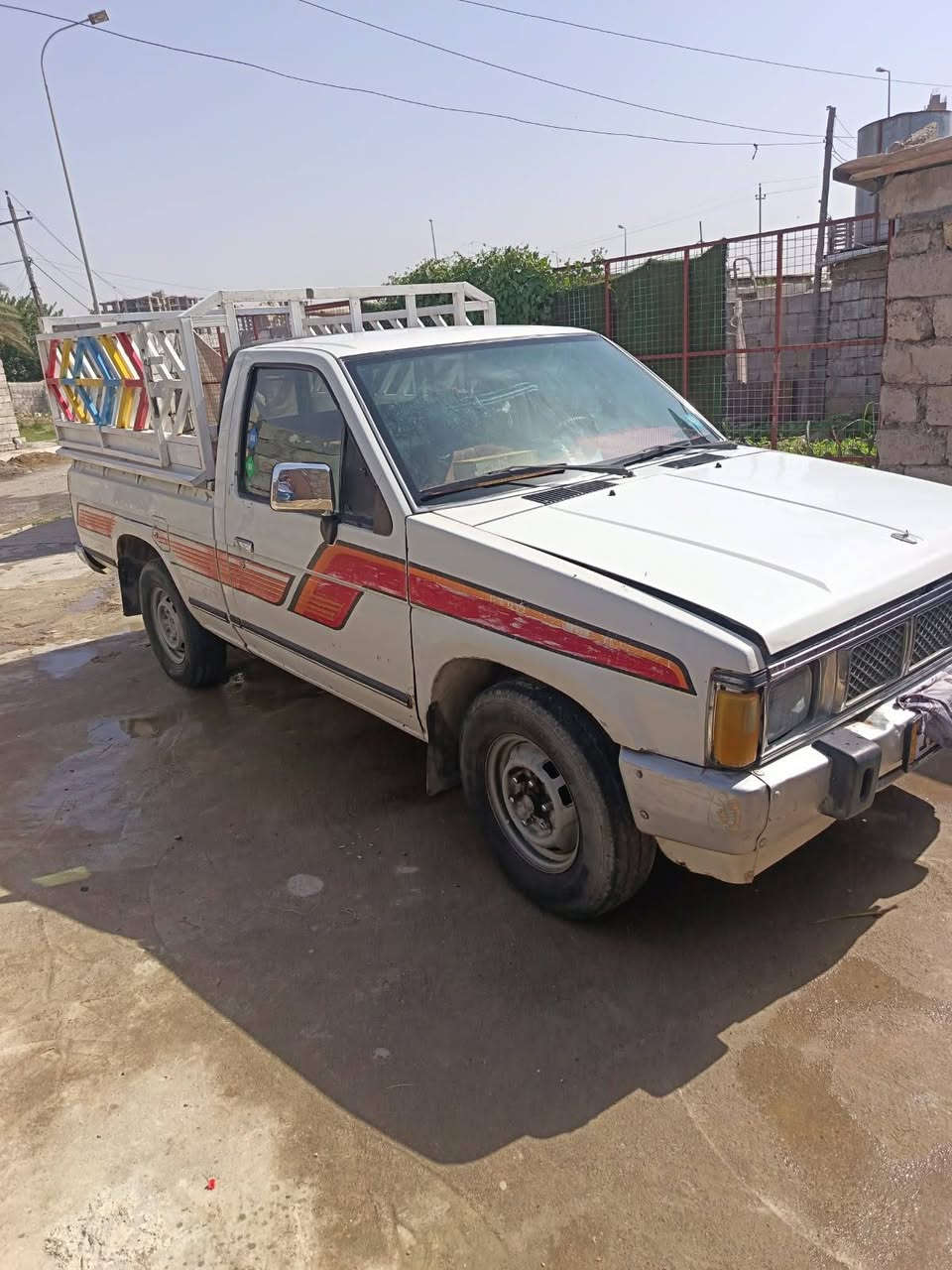 نيسان • سياره حمل • الموصل الايسر