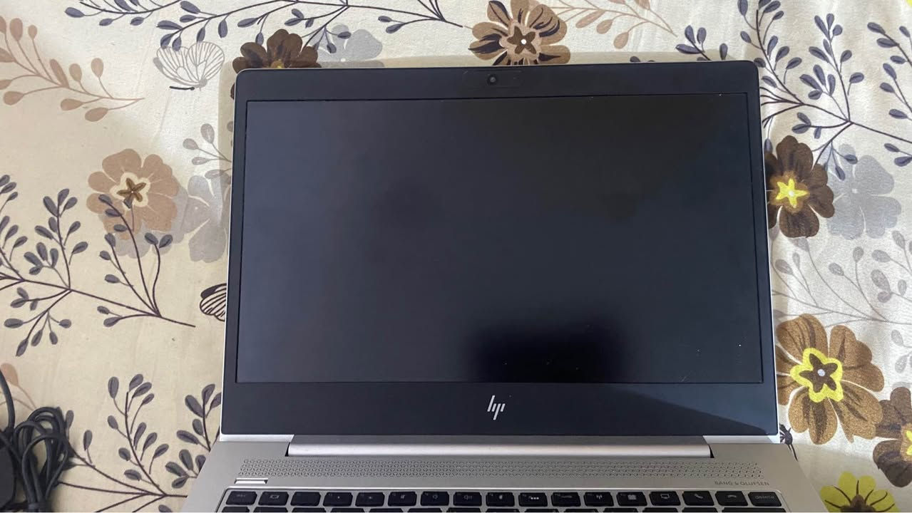 🔥 للبيع HP EliteBook 830 G6 🔥

💻 الموديل: HP EliteBook 830 G6
⚙️ المعالج: Intel Core i5-8365U
🧠 الرام: 8GB
💾 SSD: 256GB Samsung M.2
🖥️ الشاشة: FHD

🎮 يشغل:

* GTA V 🎮
* Minecraft ⛏️
* وألعاب خفيفة ومتوسطة حسب الإعدادات

✨ الجهاز نظيف ويعمل بشكل جيد، مناسب للدراسة والعمل والتصفح.

⚠️ ملاحظة: لوحة اللمس (Touchpad) فقط لا تعمل، والماوس الخارجي يعمل بشكل طبيعي.

💰 السعر: 260,000 دينار قابل للتفاوض

📍 بغداد – الحرية – شارع 20

📞 للتواصل: خاص أو على الرقم *********** بغداد, العراق
