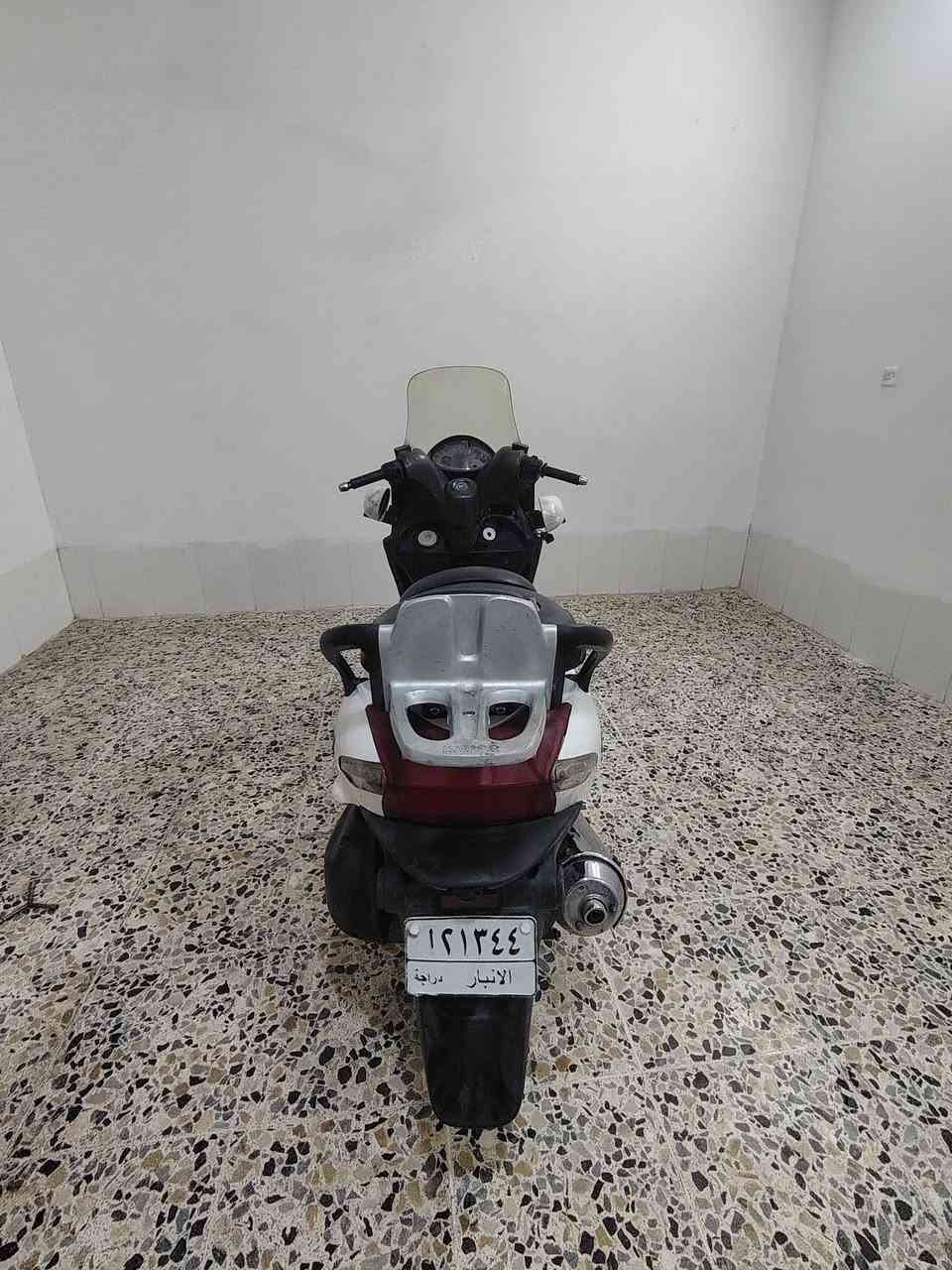 يا الله دراجه كايمكو محرك250cc مسجل رقم وسنويه تحويل ثاني يوم سعر900وبي مجال مكان رمادي بريشه هاذ رقمي للتواصل ***********مو شراي لا تعبني ولا اتعبك
