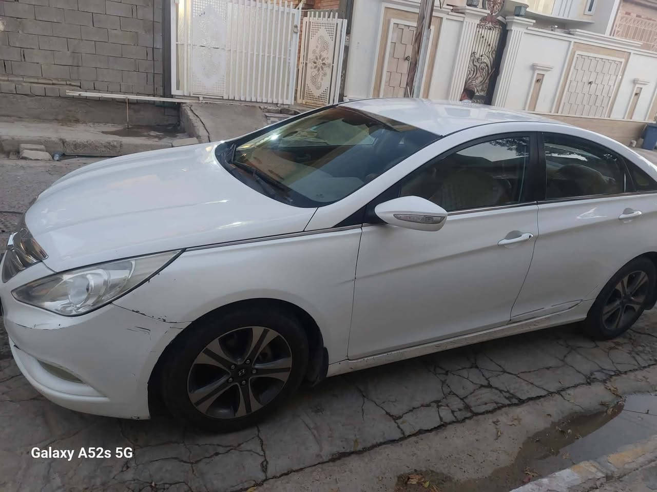 سلام عليكم سوناتا موديل 11 خليجي رقم بغداد تحويل مباشر  ثاني يوم بيها قطعتين تبديل بلادي وباب السايق صبغ  وبيها دبلات تعبانات اليحب يتصل على رقم *********** سعر 105 وبيه مجال لشراي
