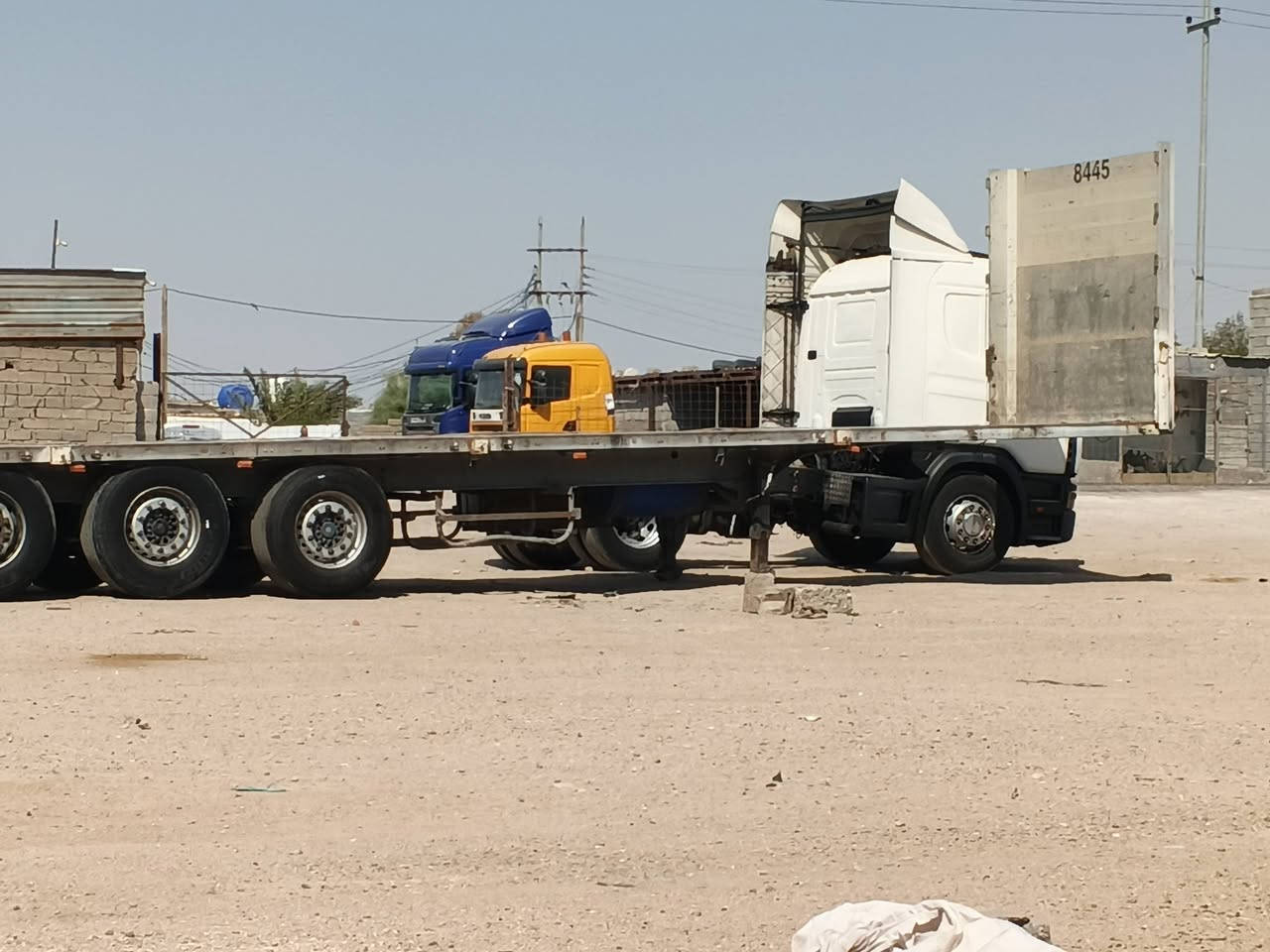 عربان شمتز كفاله تخم تاير دسك بريك قواعد سبير 2 كهربايات شرط البصرة الزبير كرفان جديد للبيع لبصره الزبير كهرباء سبلت بكارتون بي تريد بسبلت تريد بدون سبلت *********** 70 وبيها مجال امديل 2010

