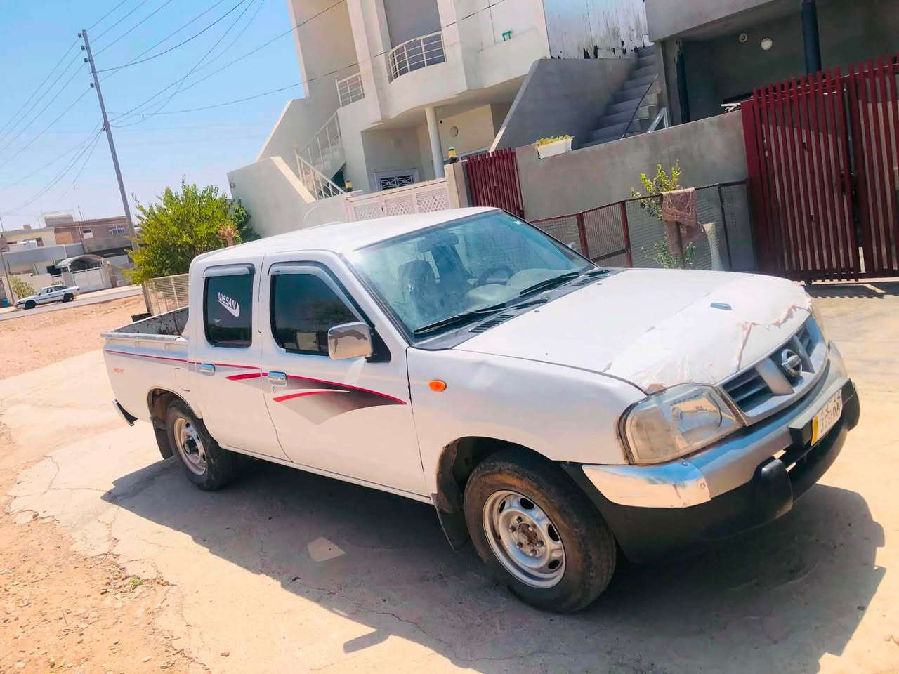 نیسان نزم بڕاوە کۆدی بۆ کراوە بێ عەیب عەیب لە گیانیا نیە بۆ سعر تەلەفون بکە یان چات بنێرە
***********
