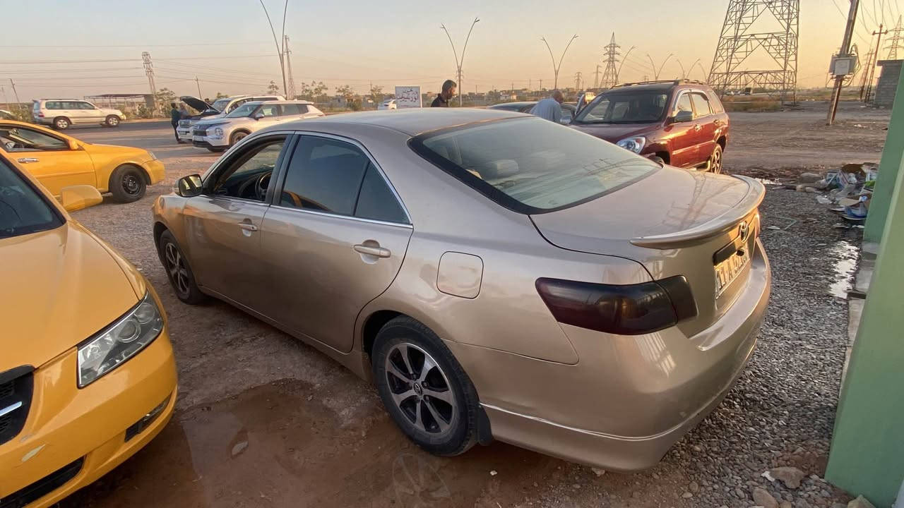 للبيع او مراوس  ***********
كامري LS ٦ سلندر فول عدا لسلايت 
محرك كير كفاله جاهزه بدون نواقص 
موديل ٢٠٠٧ محدث ١١ صبغ جماليه 
حادث جامرلغ خلفي  وامامي  مكاني ديالى بعقوبه سعر ٧٥ وبيه مجال بعقوبة, ديالى
