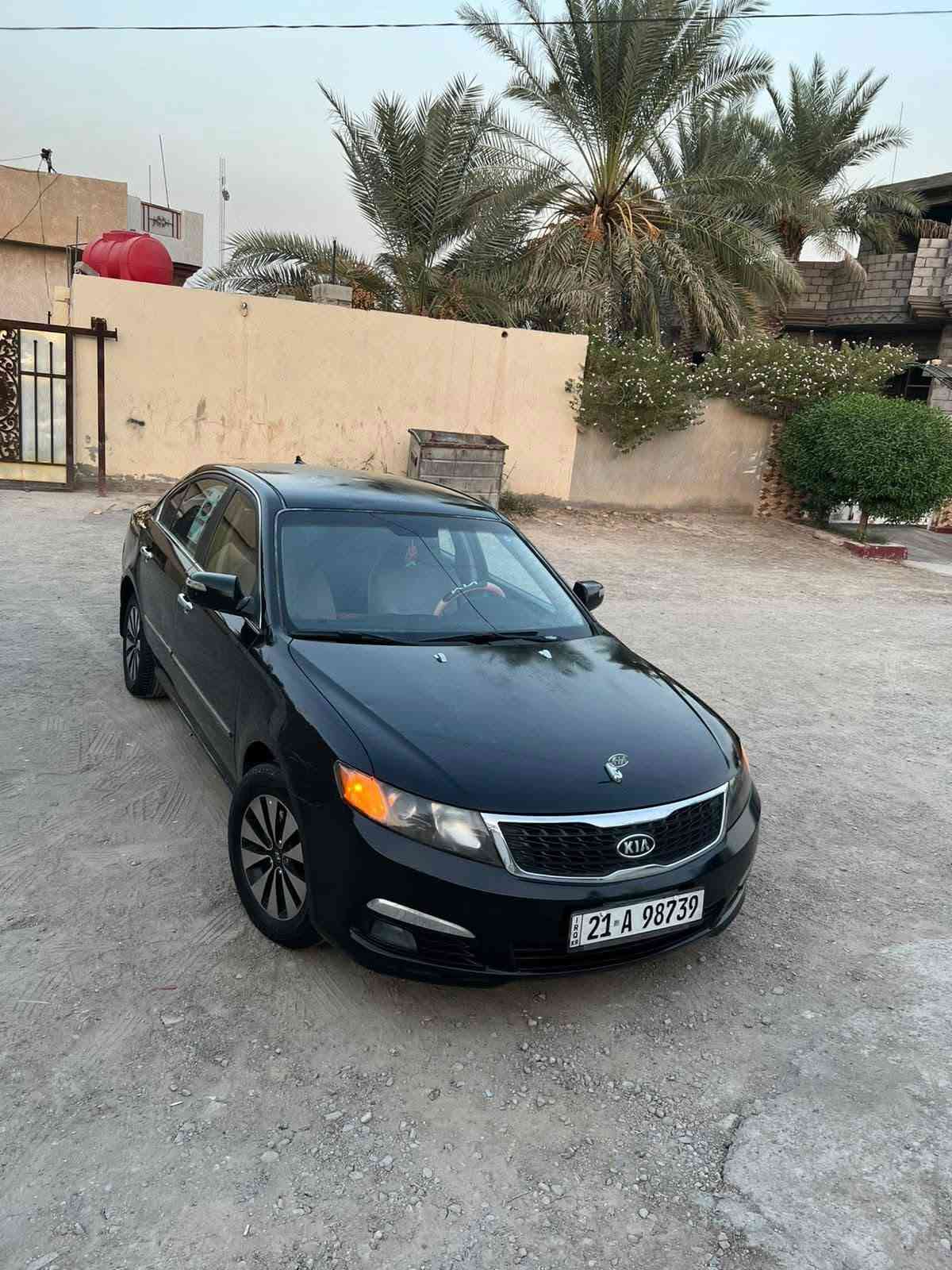 سلام عليكم كيا اوبتيما 2010 خليجي مكفولة من الحادث
بيها قطعتين صبغ بدون دواخل سونار مع الصور 
رقم سليمانيه نكليزي بسمي سنويه الغايه 28 تحويل مباشر 
سياره جاهزه من كلشي السعرر $ (80) بيها مجال قليل 
مكينه 2000 دوش مكينه كير مكفولات شرط ماا مفتوحات 
لا صرف لا بخار صدر امامي خلفي جديد تبريد ثلج تخم تاير 
سياره جاهزه ميكانيك كله جديد منضومت زنون ثلجي 
مكاني ديالى بعقوبة رقم هاتف ***********
