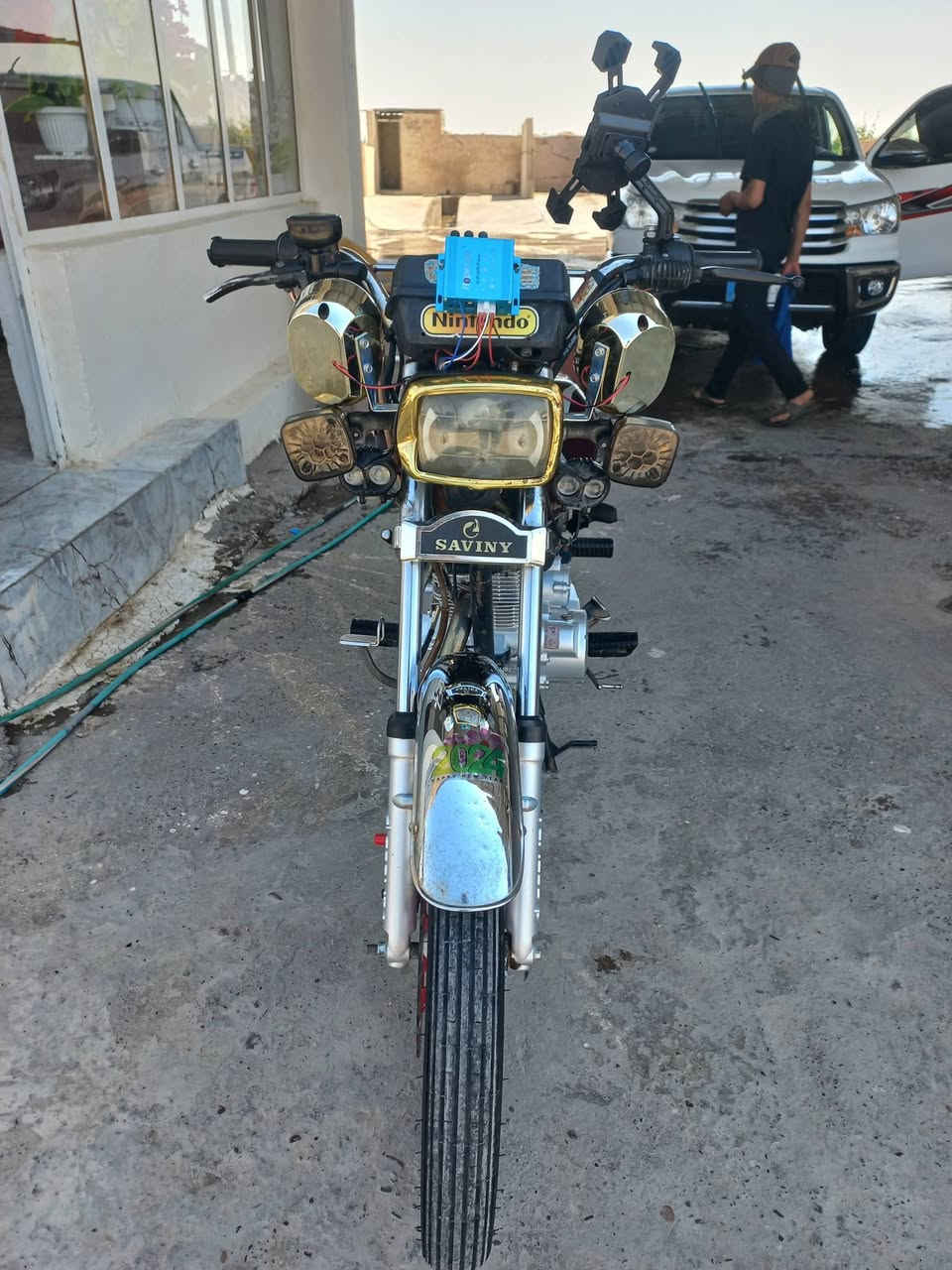 سلام عليكم جمعه مباركه عليكم 
للبيع دراجه سولنك موديل 2024محرك150cc
محرك مبدل فقط ولفات 
صلنصه رياضي
سمعات شغاله 
محرك كير بشرط
كهربائية كلها شغاله 
سلف هندر شغال 
لايت الباب رجع علي الهوه وطعج الطار ماله بس شغال كله عالي وناصي 
اشاير شغاله 
الدراجه كله شرط 
مكاني بيجي 
***********
السعر المطلوب 525وبي مجال للطيبين
