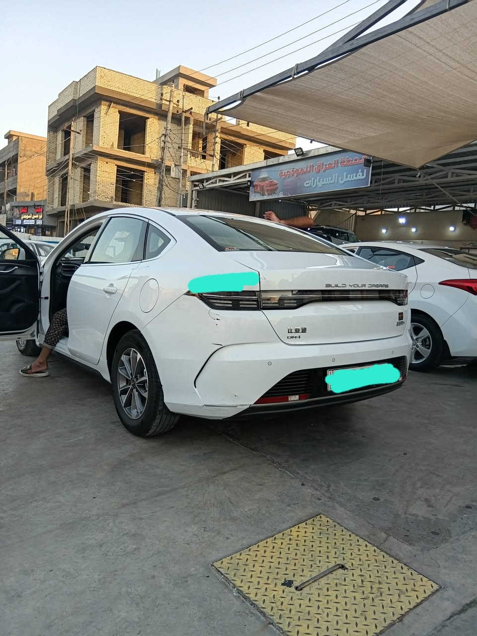 BYDديستروير ماشي ١٠ الاف الكلي سياره  شبه زيرو بيه طخه موضحه بلصور  مرجعيه بارد علكد شبر بجاملغ الخلفي وجامه بك لايت مكسوره  السعر ١٨ و٨٠٠  مكاني البلديات  ***********
