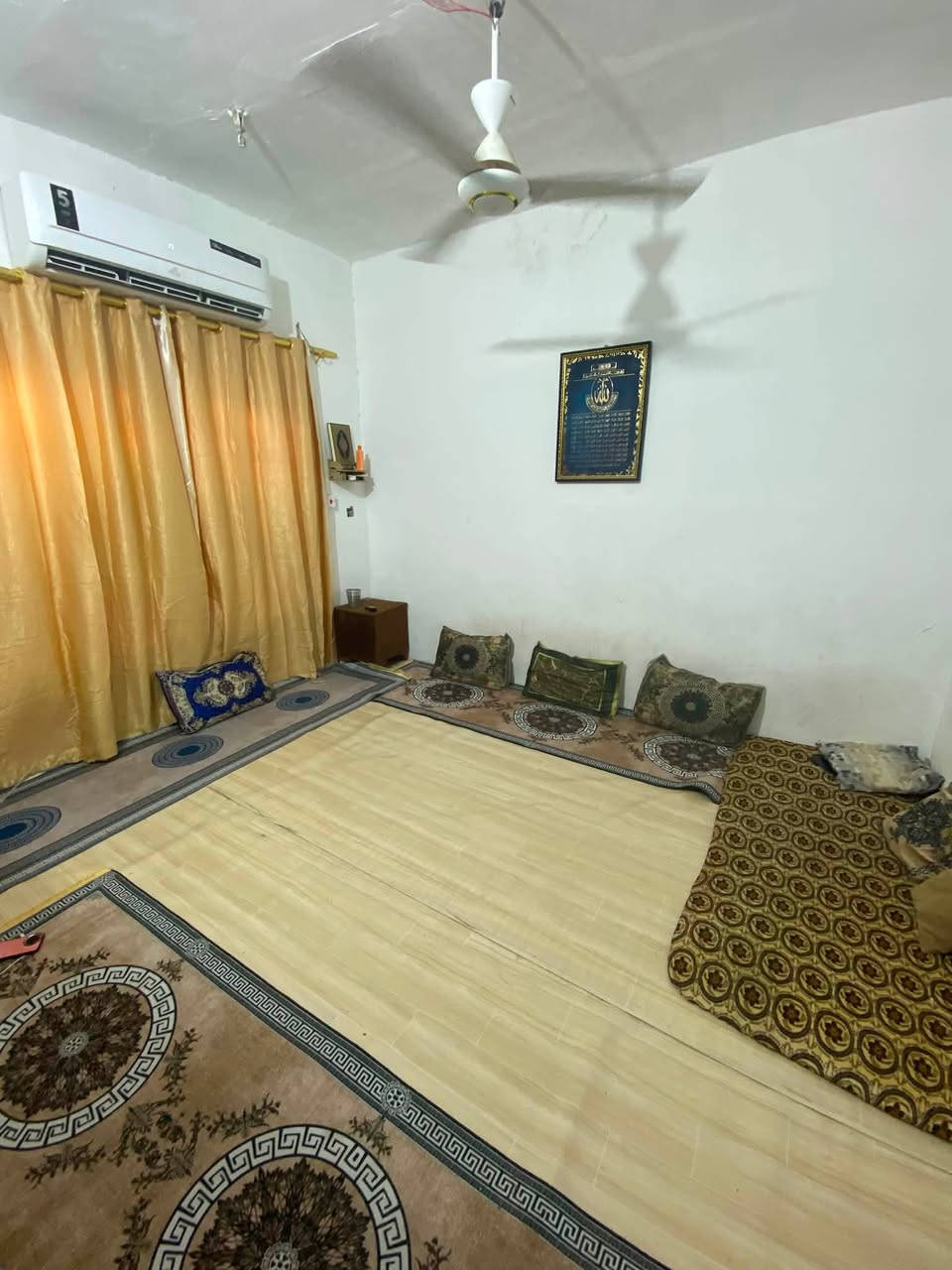بيت للبيع في الضجرية مساحتة 80 متر طابو علماً البيت صالح للسكن طابقين متكون من غرفتين نوم فوك وغرفتين نوم جوة وصالة ومطبخ وبراني ومجمعات صحية للاستفسار ***********
