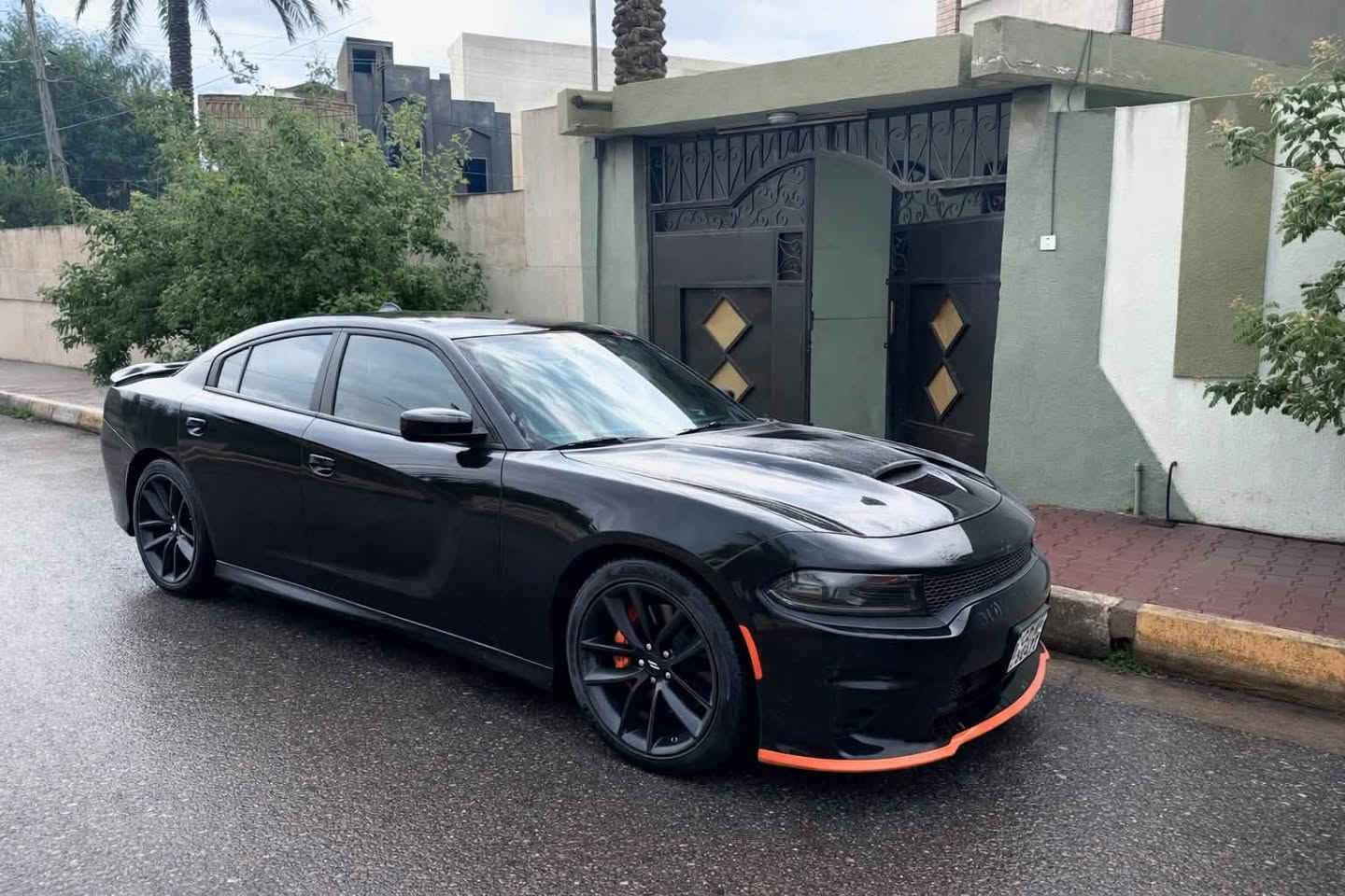 تشارجر GT بلص • ٢٠٢٢ • ٤٠٠٠٠ مايل