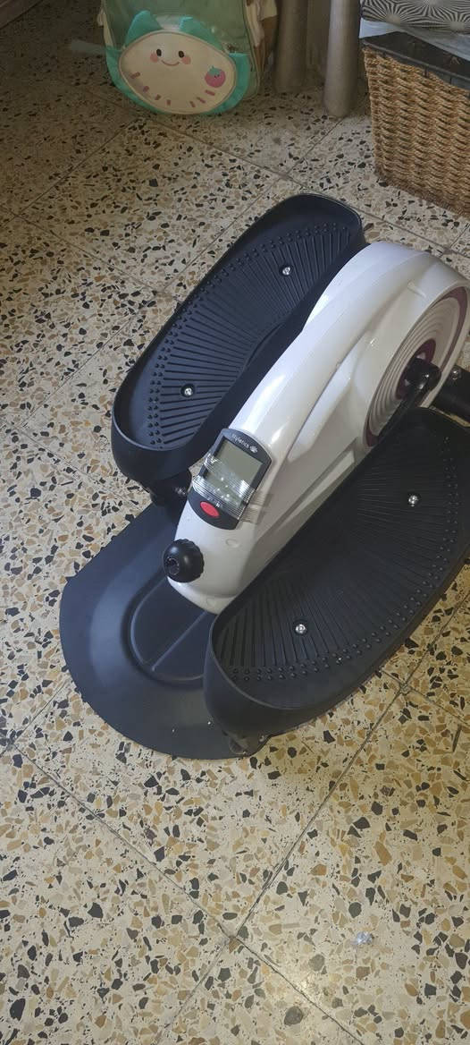 السلام عليكم..
طلعت عندي هذا جهاز رياضه بضاعه باله بريطانيا اصليه جديده بالكارتون كميه ١٠ قطعه ابيعه كلهن شلع ما ابيع قطعه مفرد الي يريدهن يتواصل على الرقم *********** او على الخاص مكاني بغداد شارع فلسطين
