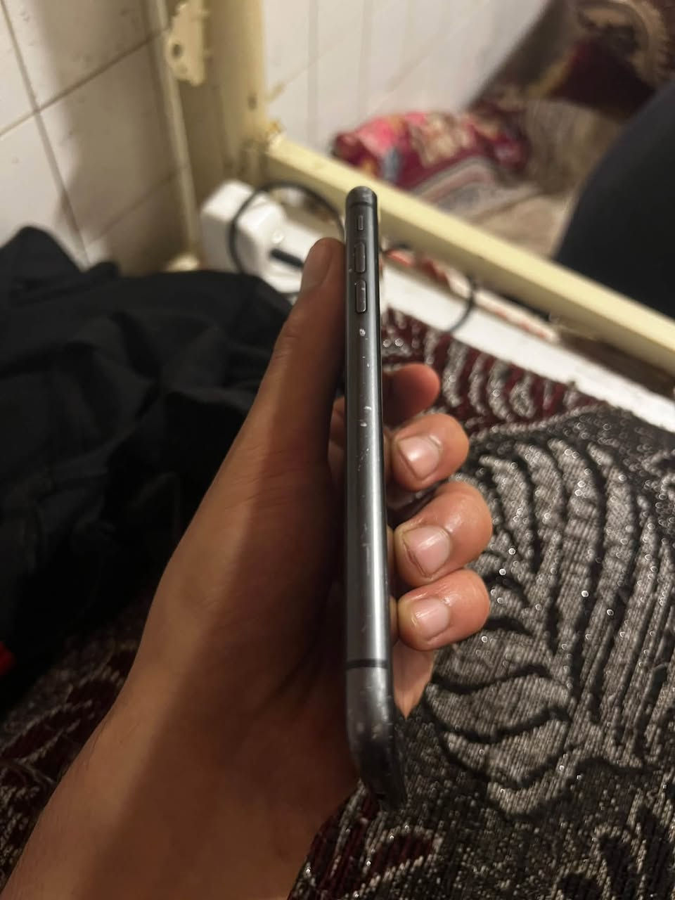 ايفون 11 عادي
بي فطر خفيف بلضهر 

ذاكره 128
تك سم كارت 
مبدل شاشه 
مبدل بطاريه 
فيس ايدي غير شغال 
السعرر 175

نص مكتوب في الصور:
- ٣:٣٤
- LTE
- ٩١
- القطع والخدمة
- تجمع Apple سجل تاريخ القطع والخدمة، وهذا السجل يعرض معلومات عن هذا الـ iPhone وحالته وتفاصيل إصلاحه. معرفة المزيد...
- سجل تاريخ الخدمة
- البطارية
- غير معروف
- الشاشة
- بصمة الوجه
- مشكلة