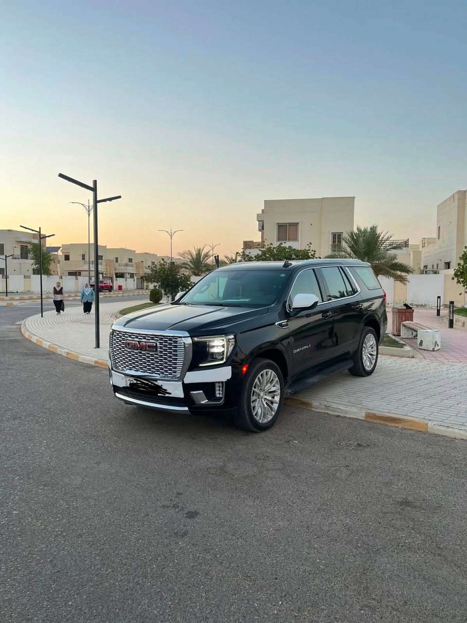 GMC Yukon 2024
خليجي وكالة المنصور
ماشيه km 75
 
: المواصفات 
صندوق كهرباء 
خمس بصمات 
ثلاجه
كشنات كهرباء 
رادارات 360
شاشه كبيره 
كيجات الكترونيه
ويل 22
بجم دنلي 
 Off Road Sport Normal وضعيات القيادة
حساسات امامي و خلفي و جانبي 

السياره جداً نضيفه ب خير ع ياخذها
السياره مكفوله عدا رصعتين سحبتهن Pbr 

كير و مكينه بشرط صفر 

العنوان:اربيل و تكريت 

السعر :488🔥🔥

التواصل : ***********
***********

