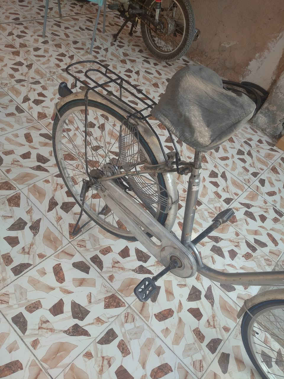 حجم 26 باله للبيع عنواني حله بكرلي للتواصل ***********
