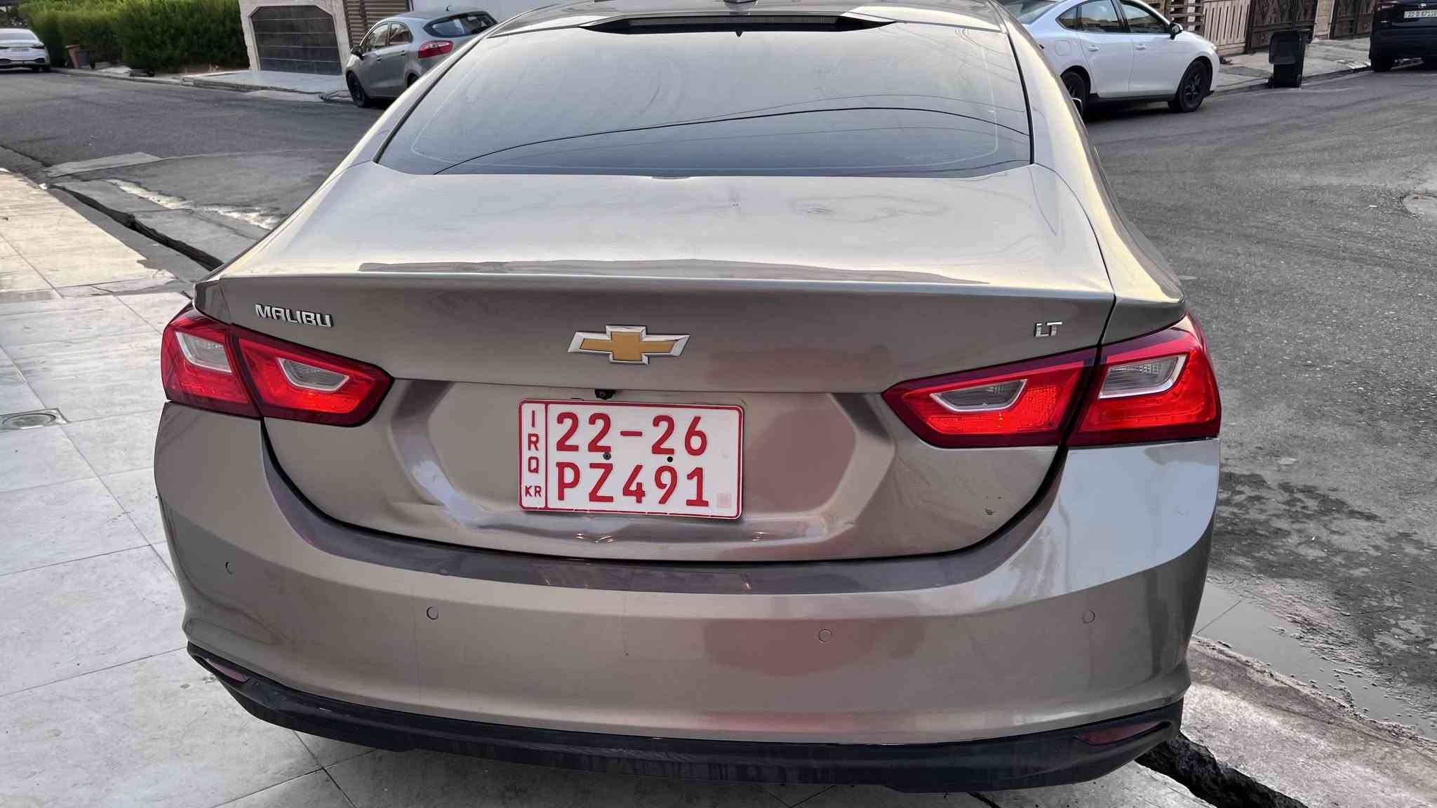ماليبو موديل ٢٠٢٤بدون سبغ مواصفات LT2PLUS
سعر ١١٩  رقم شاصي:1g1ZDSST6RF106651
 سياره بي ٢مكان سغير رسعة  بلمنشور بين مكان رسعة خفيف مامصلع بدون دواخل شرط ايرباك فقط ستيرن  سياره جاهز مابي اي نقص ماشي ٥٤ ميل 
رقم كاتي باقي ١شهر و نص 
مكان سياره اربيل حي فرمانبران 
***********
