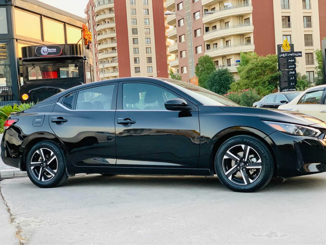 ‏nissan sentra SV PLUS 2024
مواسەفات
کشن هیتەر، سوکان هیتەر، شەغال، رادار پیشو دواو تەنیشت، راداری جادە، دەرگا بەسمەو سنوق بەسمە، شاشە گەورە

 تیبینی/ کامل جوانکاری بۆ کراوە. 

سەیارەکە پیش و دوا کەپسە، تەنها یەک چەمەلەخی لای سایەق بۆیاخە، دەرگای کەمیک ساردی هەیە.
3N1AB8CV9RY233367
زمارەشاصی

ژمارە کاتی شکاوەو مانگیک و ١٠ رۆژی تیاماوە. 

ژمارە شاصی دانراوە

سعر ١٢٦ گلا 
***********
سلیمانی السليمانية, العراق
