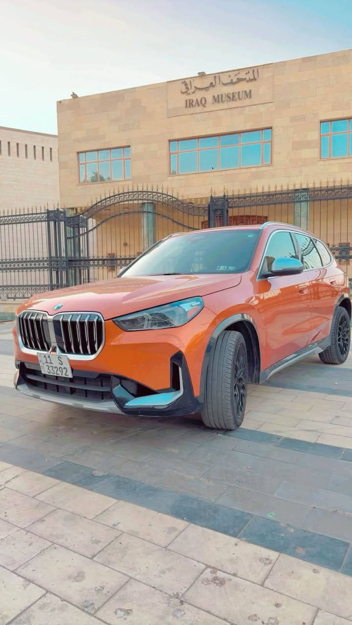 للبيـع BMW X1✅
🟢الموديل: [ 2024 ]

🟢المحرك: [ 2.0 / Turbo ] 

🟢الگير: [ أوتوماتيك ]

🟢الممشى: [ 11 الف ميل ]

🟢الون : [مشمشي ] 

🟢الحالة: [ حـادث خفيف جداً ( خلفي فقط pdr  ) ، بدون أيرباك وبدون صبغ  ]

[

[ الـــــمـــواصــفـــــات ]

🔴- فتحة 

🔴- شاشة وسطية متصلة على طول الدشبول 

🔴- كار بلي

🔴- كاميرا 

🔴- حساسات 360

🔴- نظام قيادة ذكي 

🔴- أوتو بارك 

🔴- مقاعد جلد

🔴- مقاعد تدفئة + تبريد

🔴- مقاعد كهربائية 

🔴- هيتر ستيرن 

🔴- سستم سماعات 

🔴- اضاءة محيطية 

🔴- وبعدد بيها مواصفات السيارة

الموقع: [ بغداد الصالحية  ] 📍

السعر  290$وبيها مجال✅

رقم الهاتف: ***********  🟢

السيارة داخلة كتاب شهداء رقم بغداد
