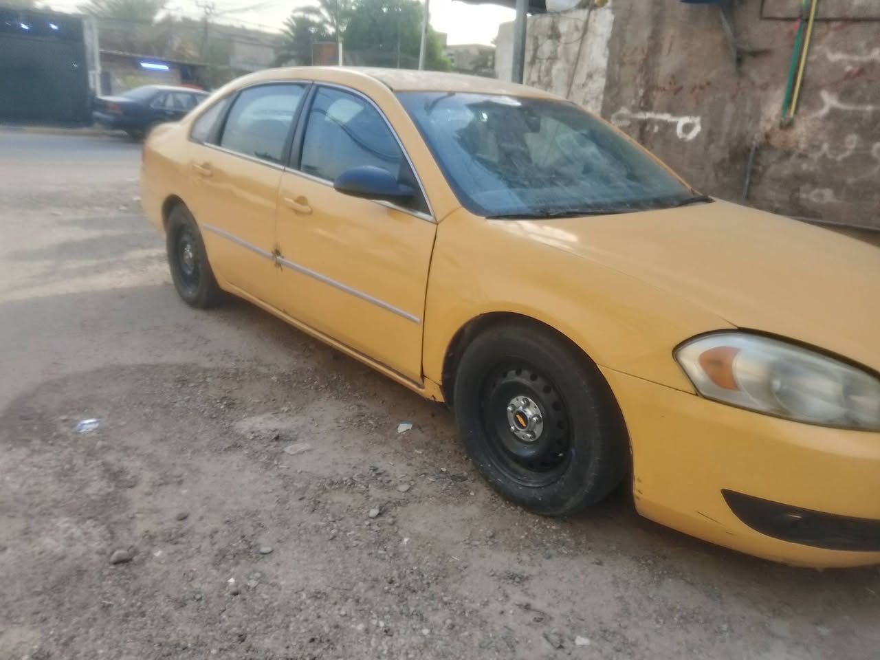 السلام عليكم امبالا موديل ٢٠٠٨ بوليسي جاهزة مكينة وكير وحدادية وتبريد ومصفرة هيئة وغرامات وبيه جفية ورقم انكليزي مميز بسمي والسعر ٤٠ للاتصال ***********

