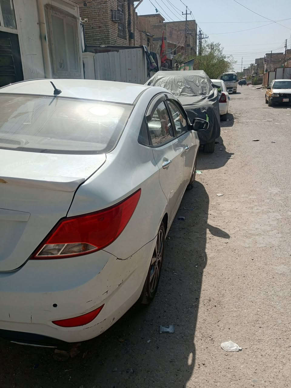 سلام عليكم سياره البيع سعره 90 ورقه عليه غرامات 40 ورقه ابيعه صافي 50 ورقه غرامات عليك موديل 16 خليجي مكينه 1600  رقم تليفوني ***********
