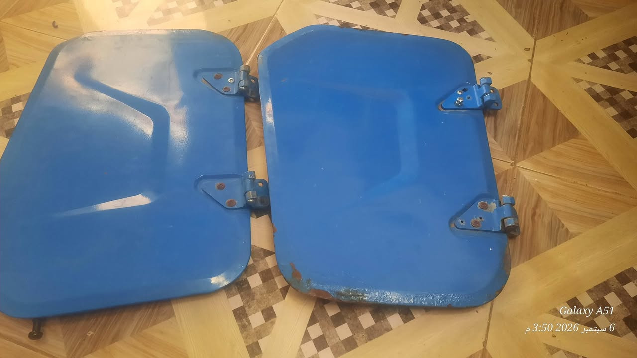 بيبان باجاج تفصيخ اصليات للبيع. عوزهن بس ابطانه. قضاء الفجر. ***********.
