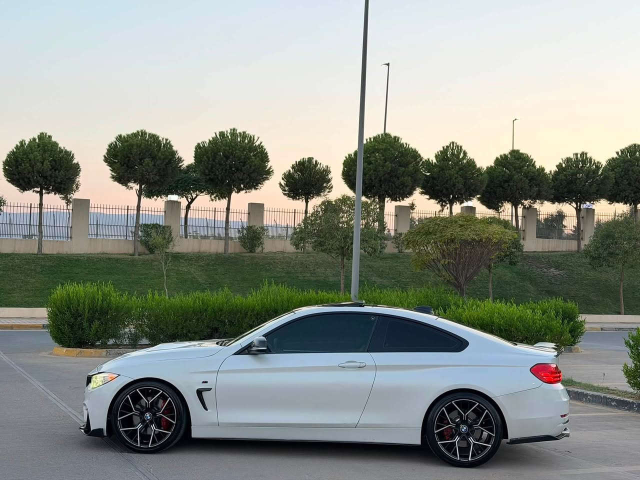 BMW 435i F32 N55
عربي/کوردی
‏بسم الله الرحمن الرحيم
‏ما شاء الله تبارك الله
محرك گير  مكفولل شرط 
‏ 
فوول ١/١

سلايد 
بسمه 
رادار
شاشه كبير 
ماوس
جلد 

مودیل2016
محرک ستە سلندر توین باور توربو
نوادر من عيراق 
ماشیە 130000km
سلاید
کشنات جلد قيسي كاهرباي
کشنات هیتر
رادار امامي و خلفي و حساسات و كاميرات 360
مثبت سرعه
٤نیزام (eco pro,comfort,sport,sportplus)
دفع خلفی
172 مجال قلیل‏
سیارە سیرفز کامل من Motul
مکان سلیمانیە جمجمال 
***********
—————————-——————-————————

‏سلام عليكم ورحمة الله وبركاته بسم الله الرحمن الرحيم‏
Bmw 435i F32 
بۆ فرۆشتن دوو دەرگا
مەکینە N55 i6 twin power turbo
داون پایپ و کات دیلیتە 
اکسلە زۆر زۆر بەقەوەتە ماشاللە
فولل مواسافەتە 
‏١٣٠ km رۆشتوە 
مۆدیلی ٢٠١٦ 
ناو قیسی

شوێن سلێمانی
