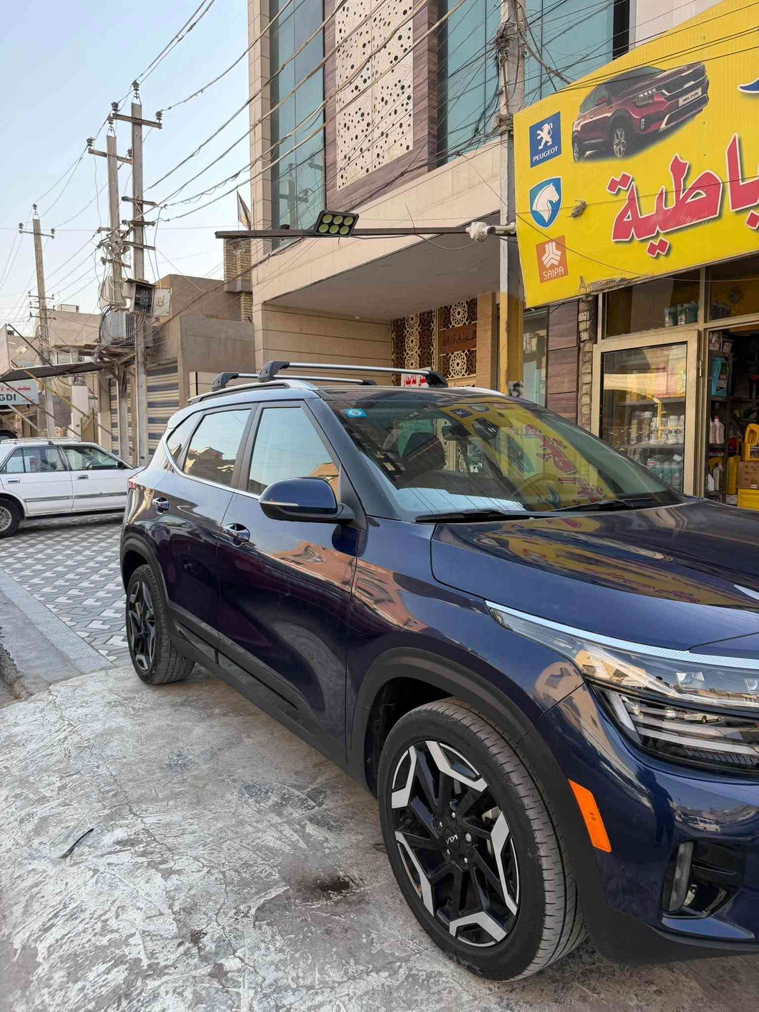 السلام عليكم كيه سلتوز 2024 فول مواصفات محرك ا1600 تيربو ممشه السياره 36  كيلو  السياره فول مواصفات السعر 153 وبيه مجال بغداد***********
