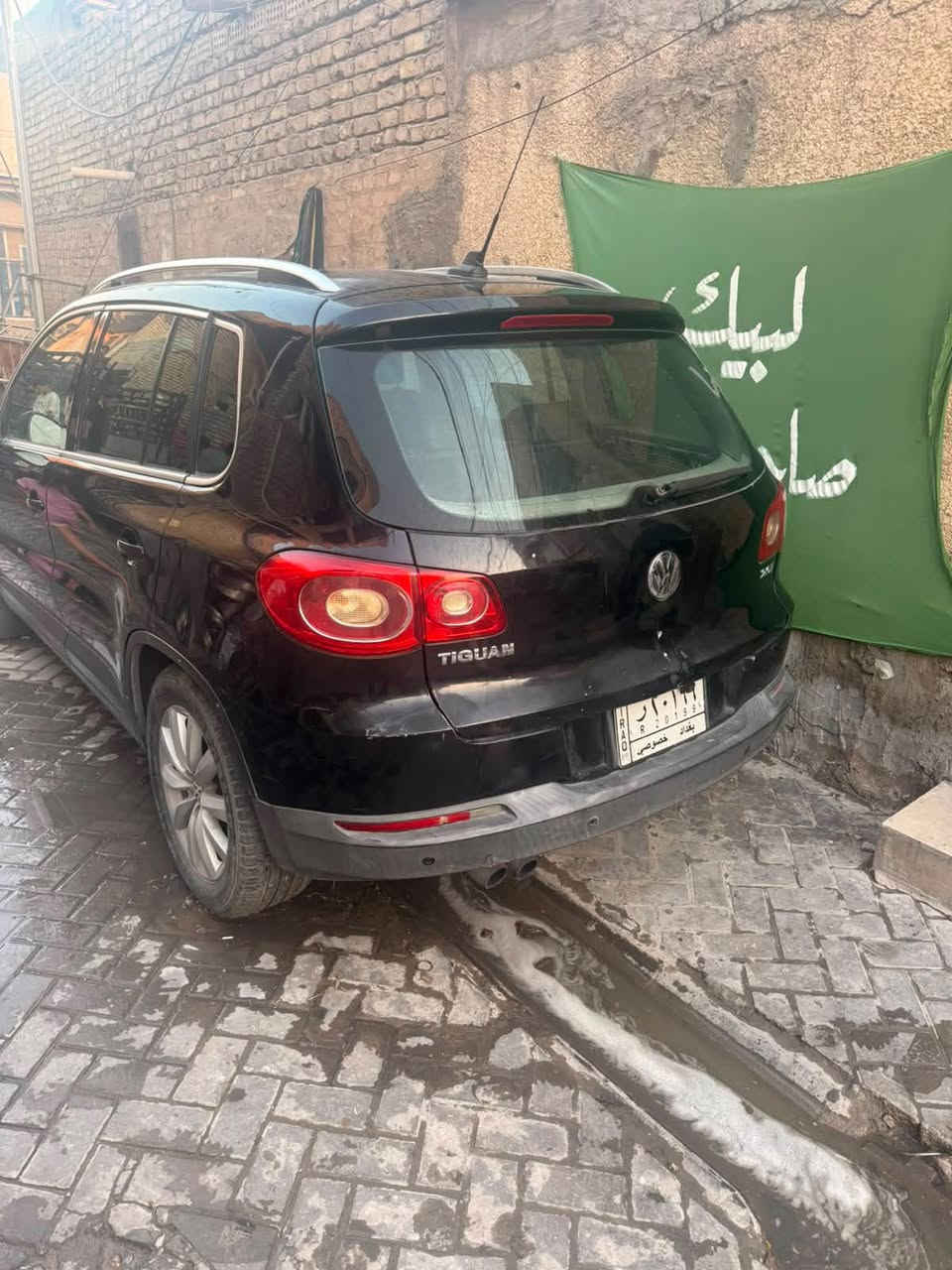 السلام عليكم أعيد نشر السيارة بعد الوعود بشرائها 
تيگوان موديل(٢٠١١) المكينة كايمة بحاجة إلى طابوگة او(تجفيت) ملاحظة حاليا السيارة تشتغل 
باقي اجزاء السيارة تعمل بشكل جيد
السعر (٥٠) ورقة وبيها مجال للشراي يجي وكل الهلا بي
ملاحظة بيع فقط..
باقي التفاصيل التواصل واتساب *********** 
مكاني بغداد م الصدر شارع الداخل.
