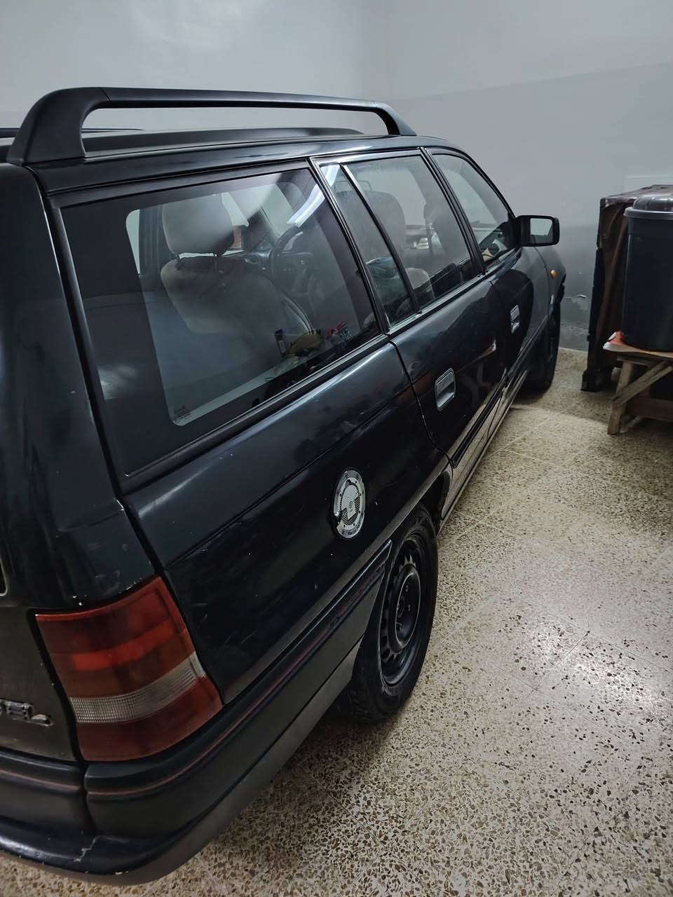 استرا موديل ٩٣ فول نظافة ماشية قليل مال بيت ما بيهااي ضرر لا مصبوغة ولا مكحّلة ابد محرك حجم ٢٠ سياره شرط التحويل السعر٥٨ بيها مجال قليل للاستفسار الاتصال على الرقم *********** مكان الموصل
