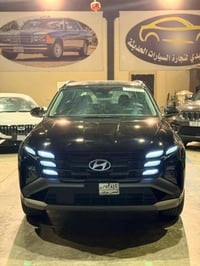 توسان اسود 2025 sel   وارد امريكي   نص مواصفات داخل ابيض  ماشية 8 الف ...