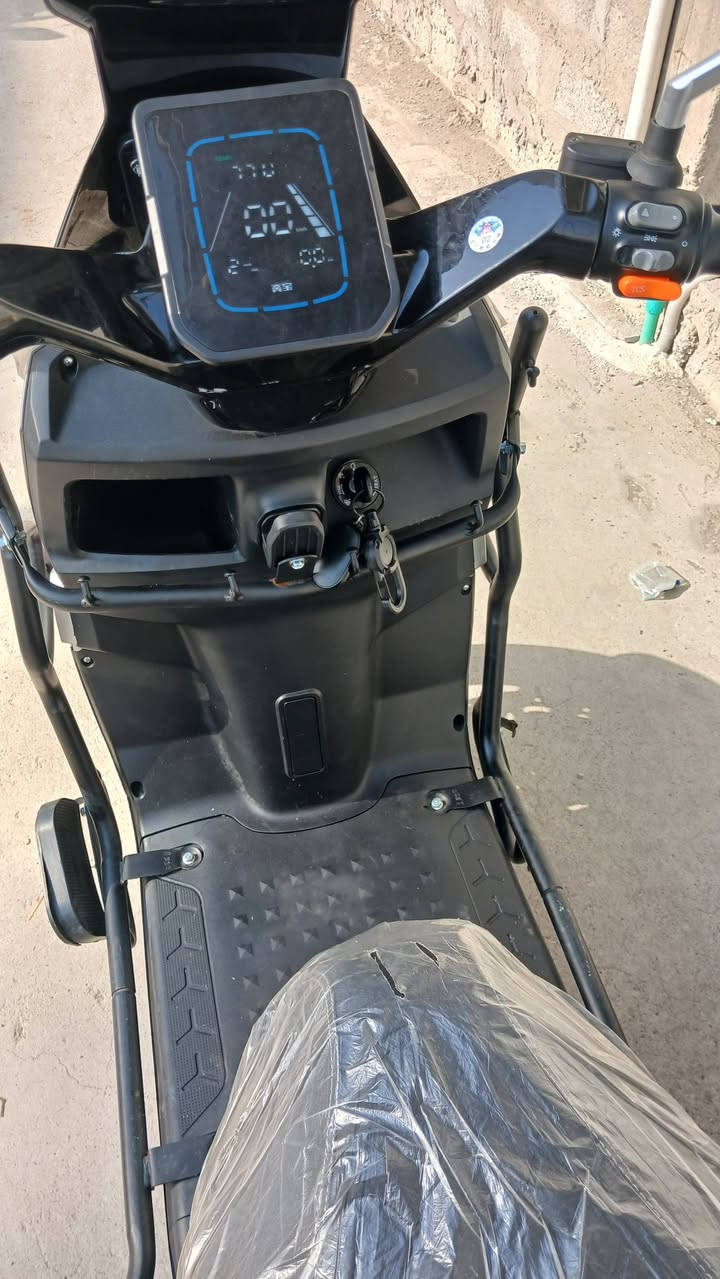 مطور شحن صاعقه • موديل ٢٠٢٥ • بطارية شرط