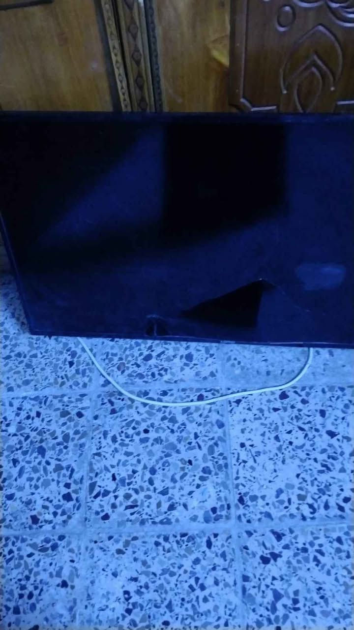 ساحبة نظيفة للبيع 60وبلازما عدد 2محترگه شاشه مالتهن للبيع 30 للاستفسار ***********مكلف بلنشر مكانهن الجمهورية البصرة, العراق
