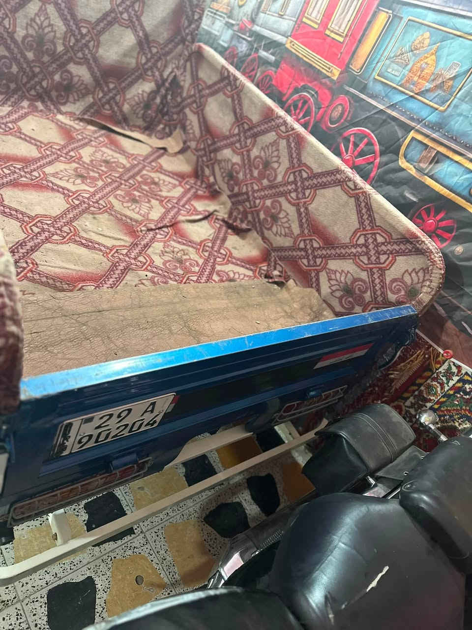 سلام عليكم شباب ستوته للبيع موديل 23 رقم وسنويه لوحات إنكليزي ستوته ام رباط  ستوته نضيفه بمعنه الكلمه احله من صوره المكان نعمانيه الشراي يتصل عله هاذ رقم (***********)
